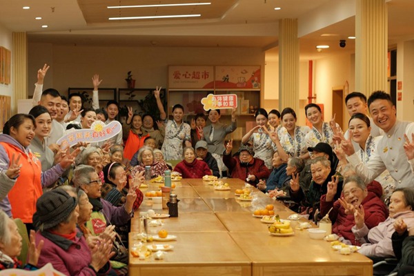 西部航空敬老活動。西部航空供圖