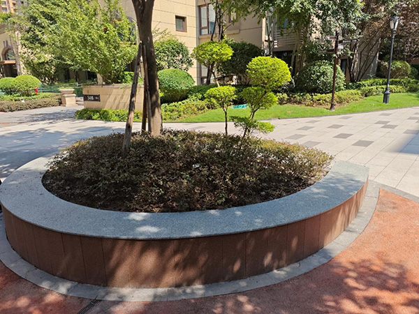 2025年招商蛇口重慶煥新行動(dòng)前三季度成果展示。招商蛇口重慶公司供圖