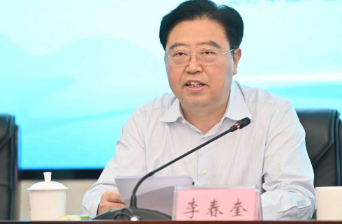 重慶市農(nóng)業(yè)農(nóng)村委主任李春奎致辭。鄒樂攝