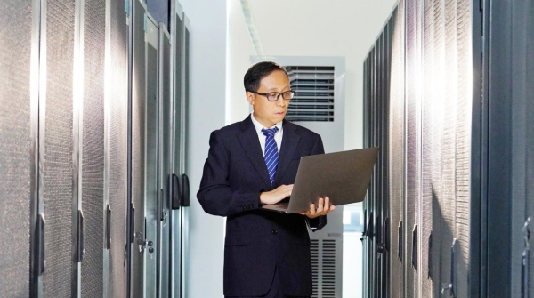 韓世海。李楊攝