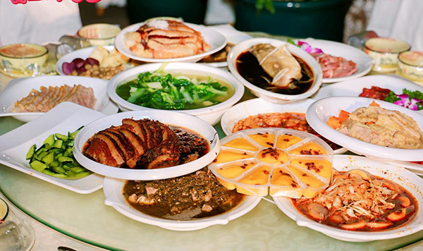 萬科御瀾道百家宴菜品。萬科物業(yè)供圖