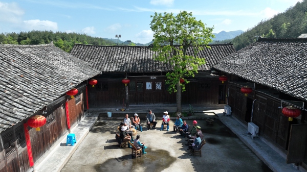 清廉講堂現(xiàn)場(chǎng)。胡程攝