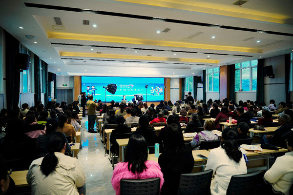 直播活動現(xiàn)場。重慶市人力社保局供圖