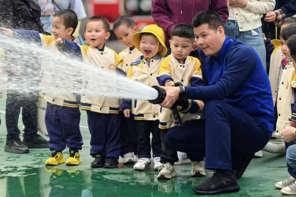 兒童行走課堂。玉帶山幼教集團(tuán)供圖