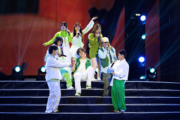晚會(huì)現(xiàn)場(chǎng)。學(xué)校供圖