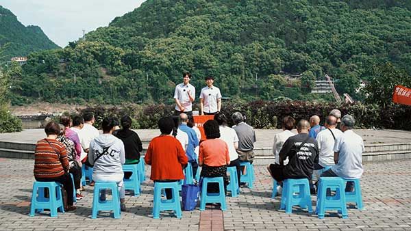 金融教育進(jìn)鑼旗寺社區(qū)。廣發(fā)銀行重慶分行供圖