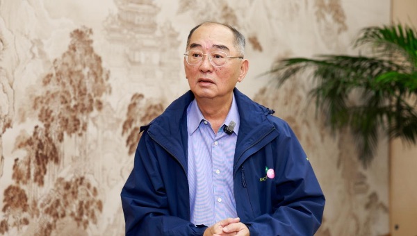 劉添財(cái)講述朱楓烈士“回家路”背后的故事。曾英豪攝