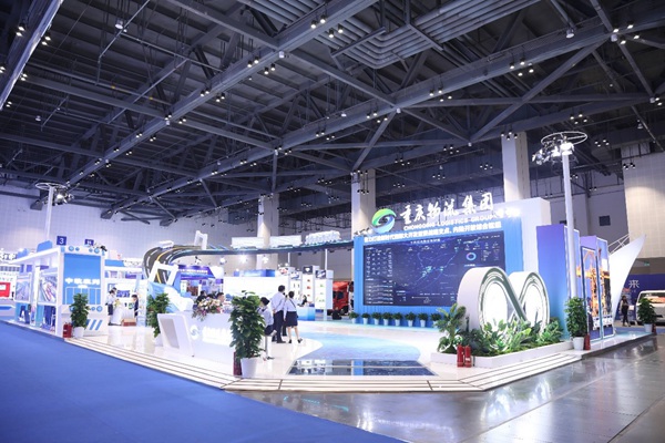 2025陸海新通道國際物流博覽會(huì)，重慶物流集團(tuán)展區(qū)。付軍攝