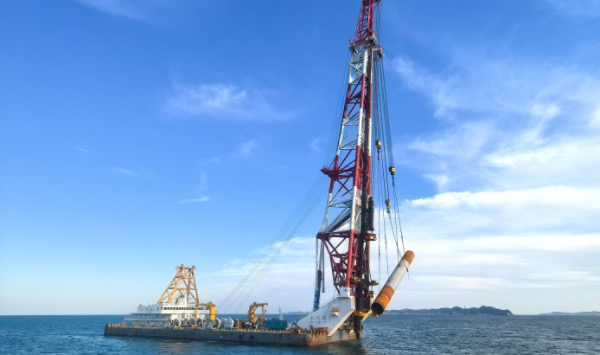 大連長??绾4髽蛑鳂蜷_建。中建橋梁供圖