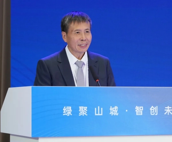 中國工程院院士、中國科學(xué)院近代物理研究所一級研究員夏佳文致辭。何乾健攝