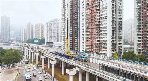 大學(xué)城復(fù)線隧道工程建設(shè)現(xiàn)場。重慶設(shè)計集團有限公司市政設(shè)計研究院供圖