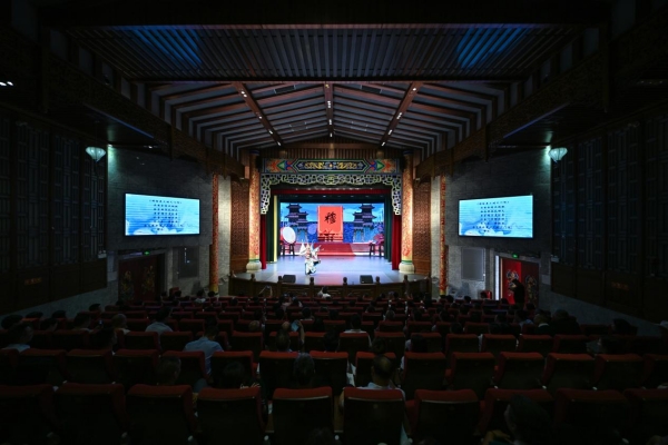 白市驛川劇院內(nèi)部。白市驛川劇院供圖