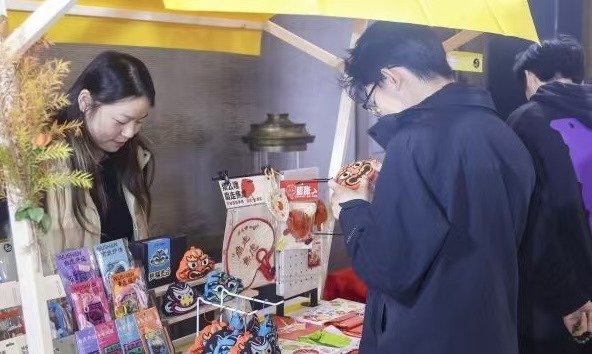 推介活動現(xiàn)場?；顒又鬓k方供圖