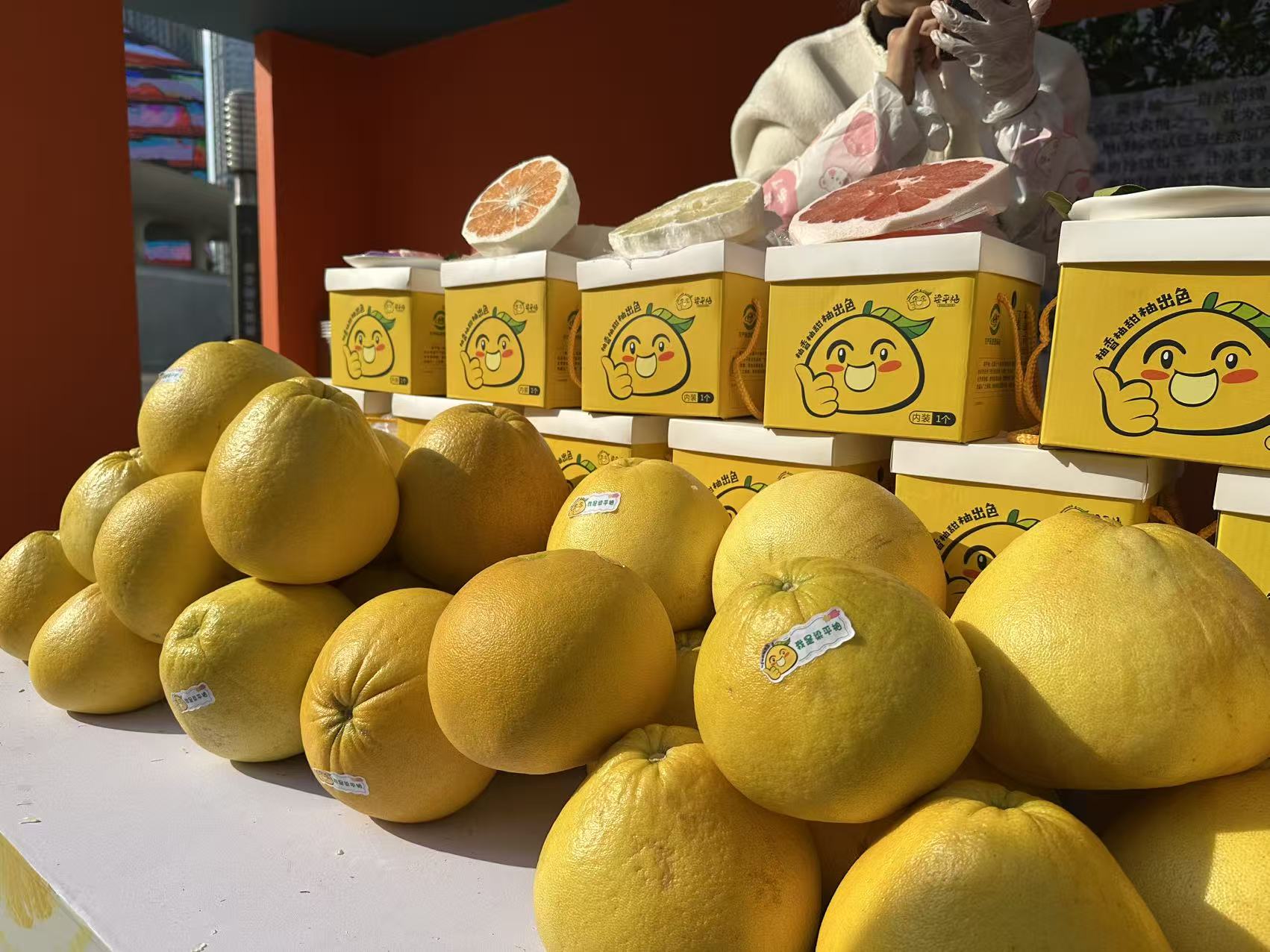 梁平柚飽滿誘人。黃亞輝攝