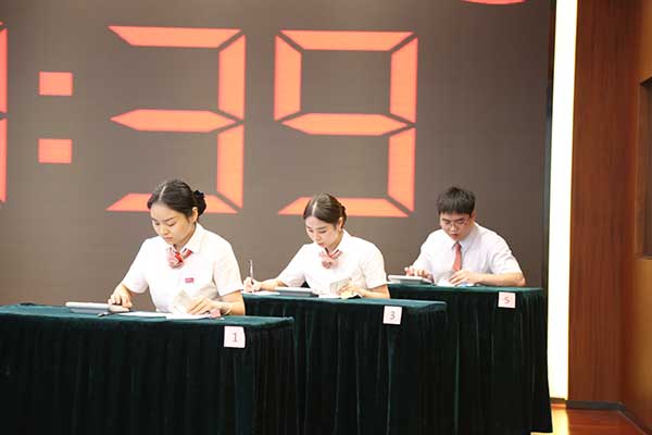 錘煉技能。廣發(fā)銀行重慶分行供圖