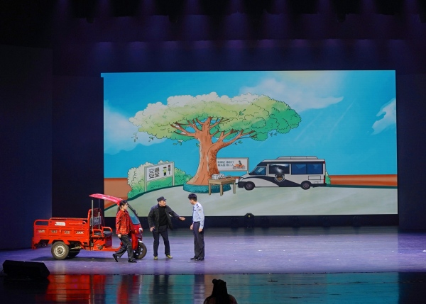 情景劇普法宣傳。重慶市公安局交管總隊(duì)供圖