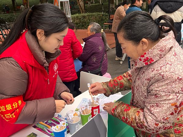 豐富多彩的活動吸引居民參與。活動主辦方供圖