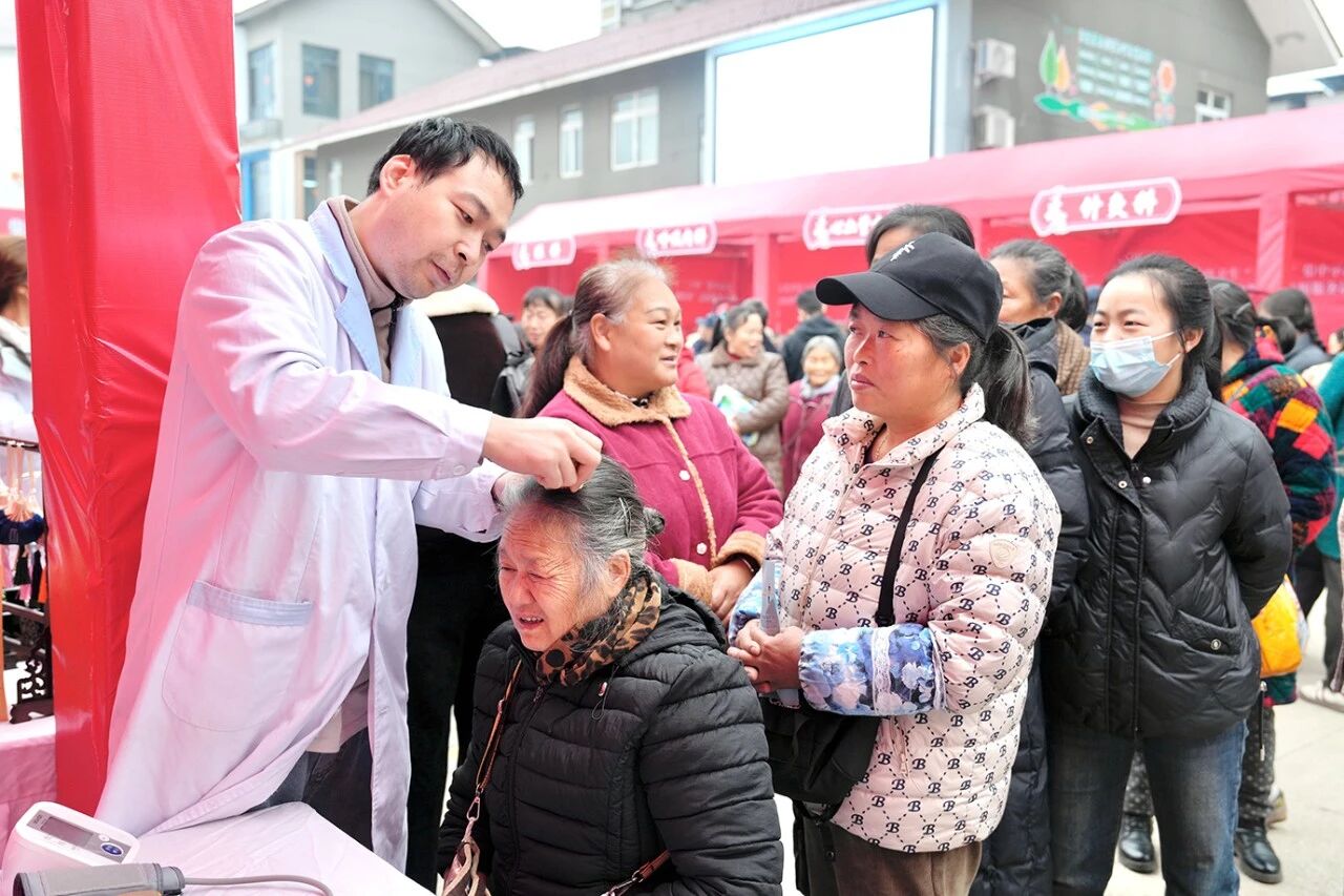 活動(dòng)現(xiàn)場(chǎng)。重慶市衛(wèi)健委供圖