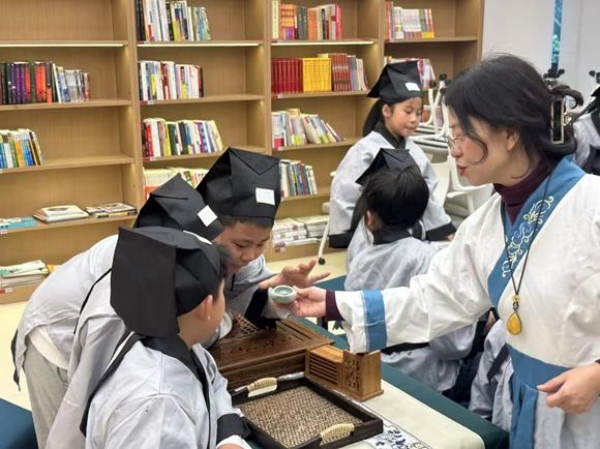 孔子學(xué)堂活動(dòng)。豐都縣委宣傳部供圖