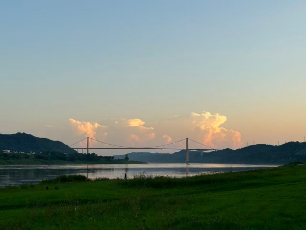 洛磧鎮(zhèn)長江岸線風(fēng)光。洛磧鎮(zhèn)供圖