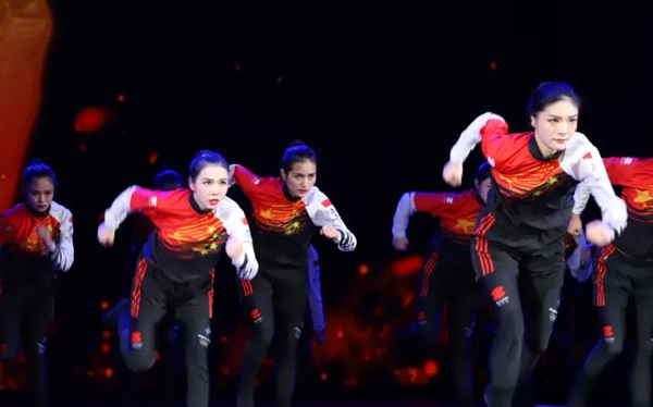 舞蹈《拼搏》。賈婷婷攝
